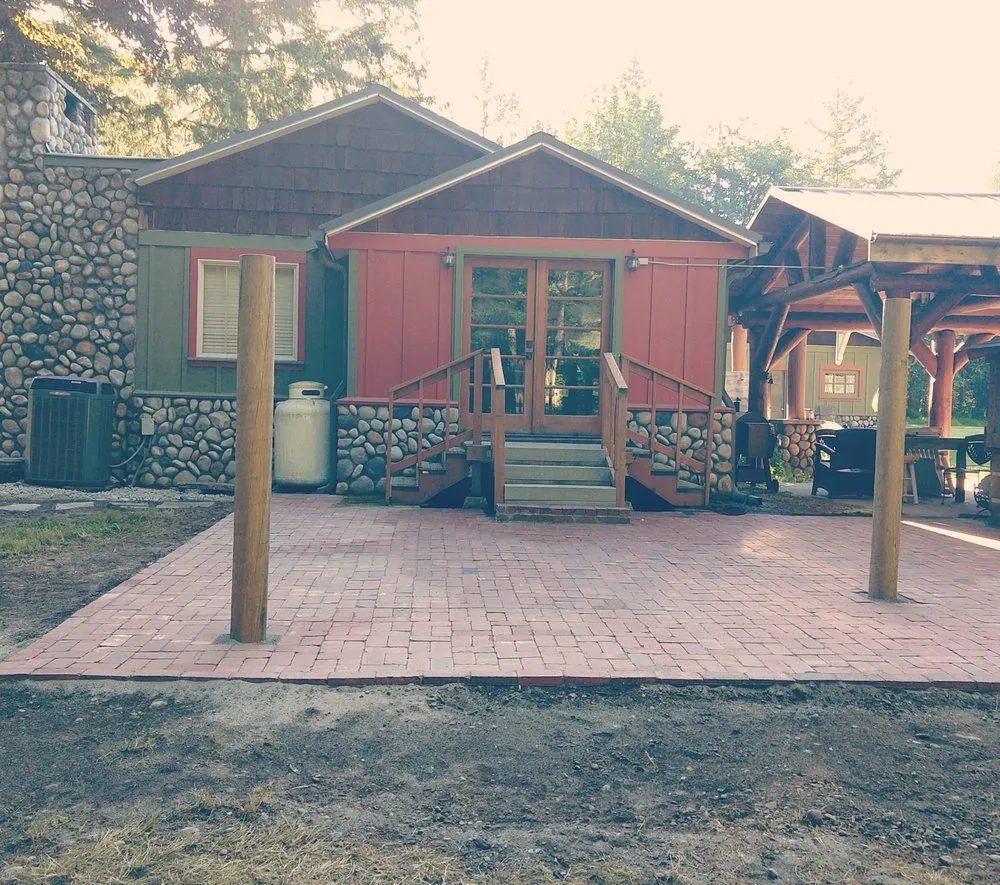 Local landscape installation in Kent, WA - La Hermosa Landscapes