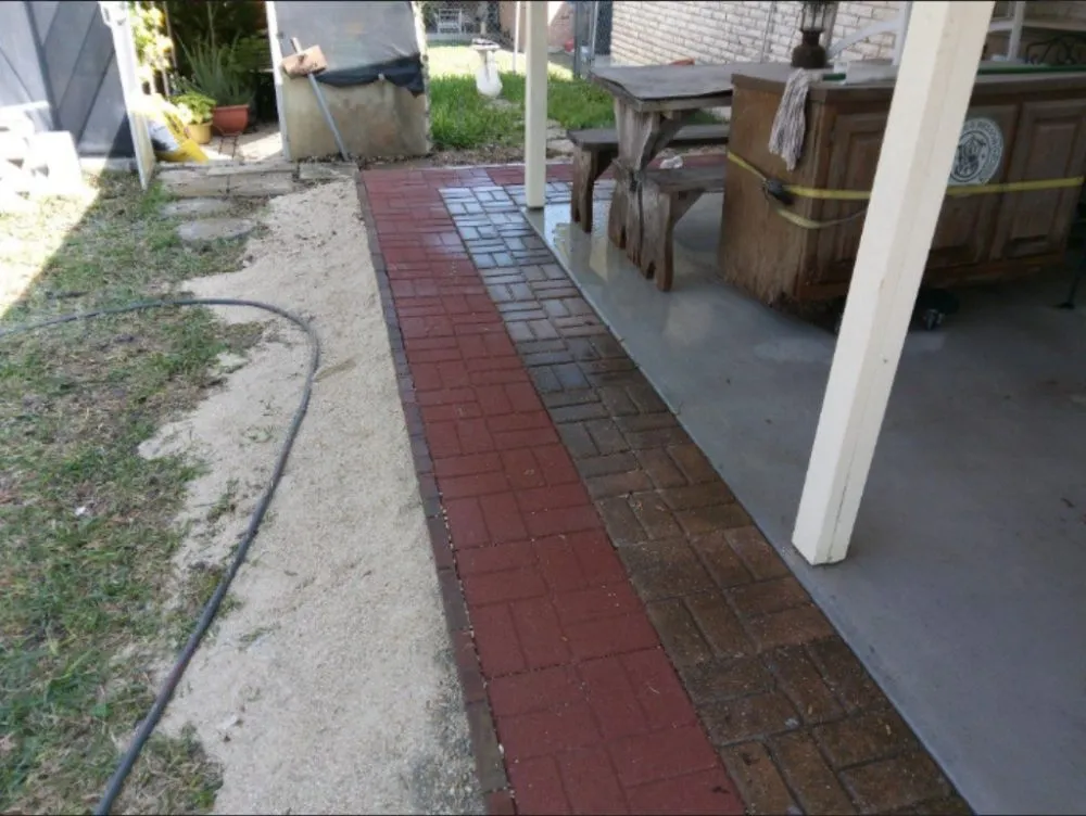 Custom lawn mowing service in San Antonio, TX by La Isla Del Mar