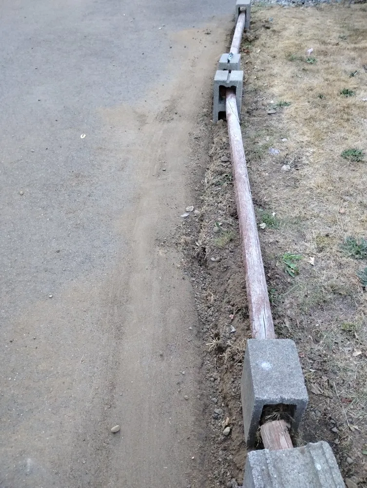 Top-rated garden landscaping for beautiful yards in Bremerton, WA by LA Kings