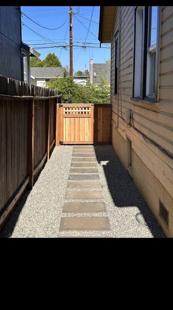 Trusted lawn care service experts serving Seattle, WA - LA landscape