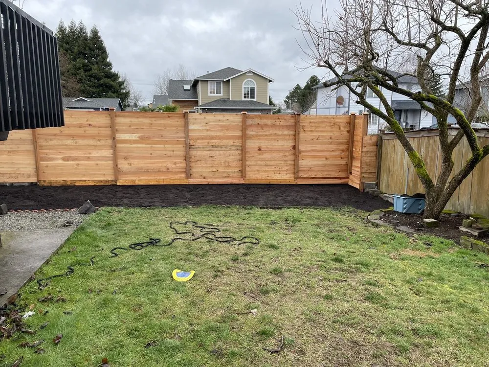 Affordable yard maintenance in Seattle, WA by LA landscape