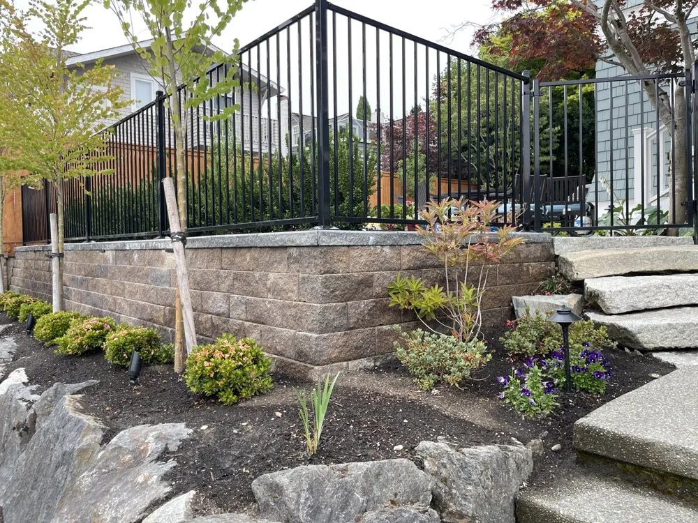 Trusted yard maintenance for outdoor upgrades across Seattle, WA - LA landscape