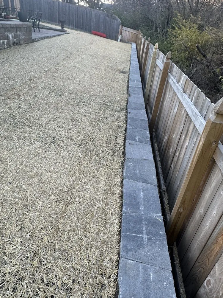 Affordable outdoor landscaping with custom design across Independence, MO - La landscaping