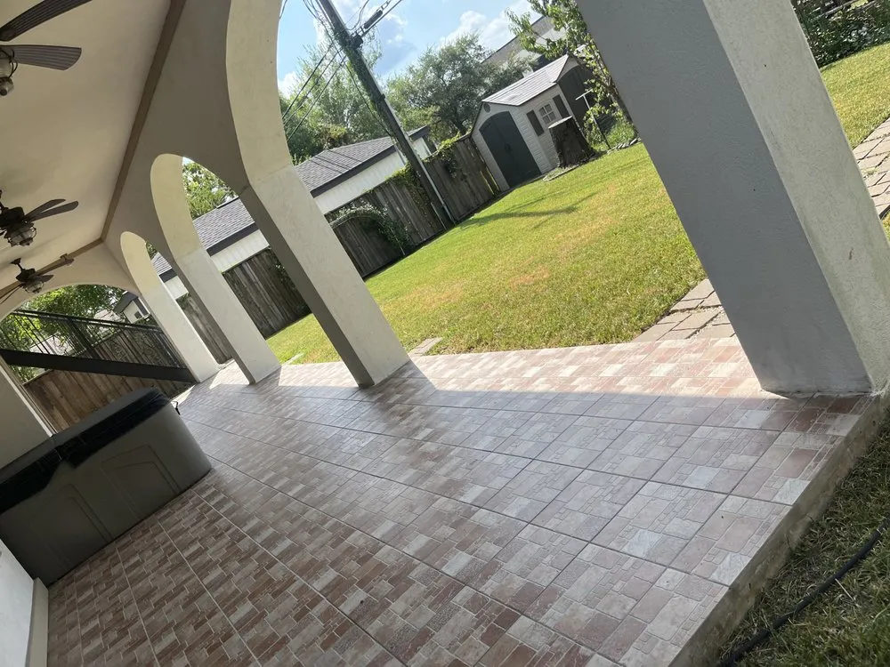 Local residential landscaping for year-round maintenance in Cleveland, TX by L&A Lawn Care