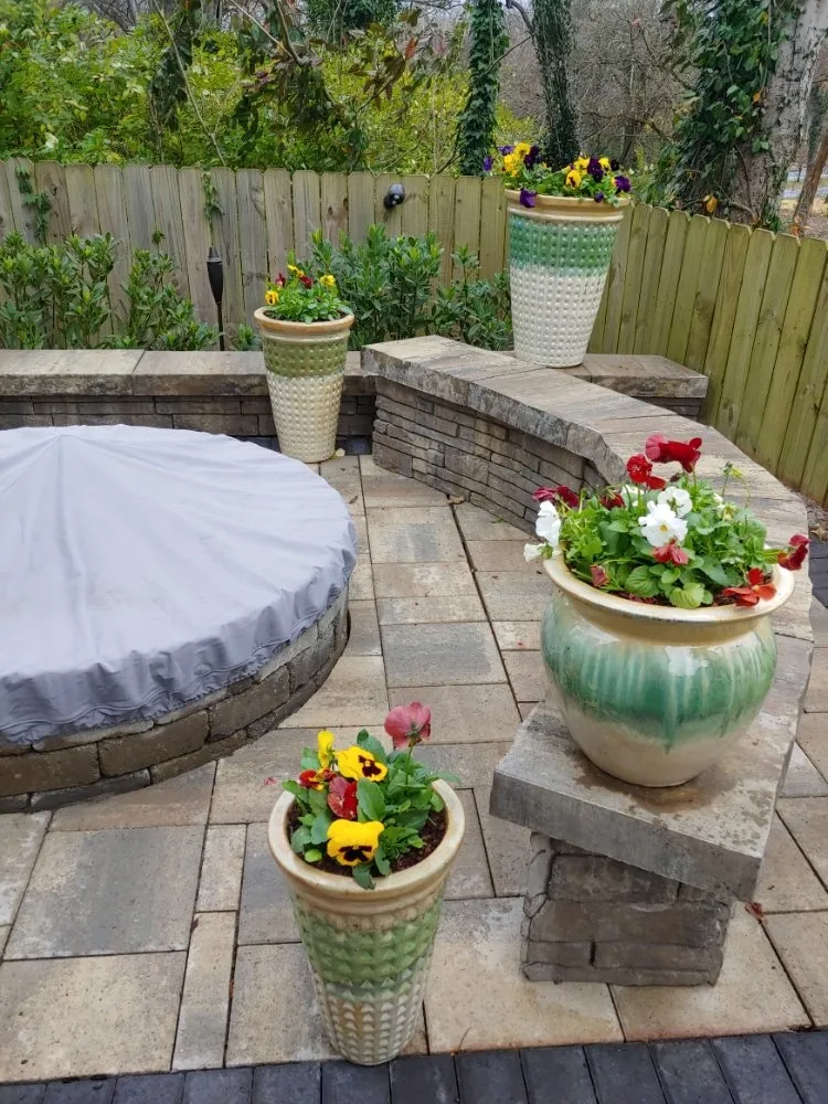 Professional residential landscaping near you in Freeport, FL by L&A Lawnz