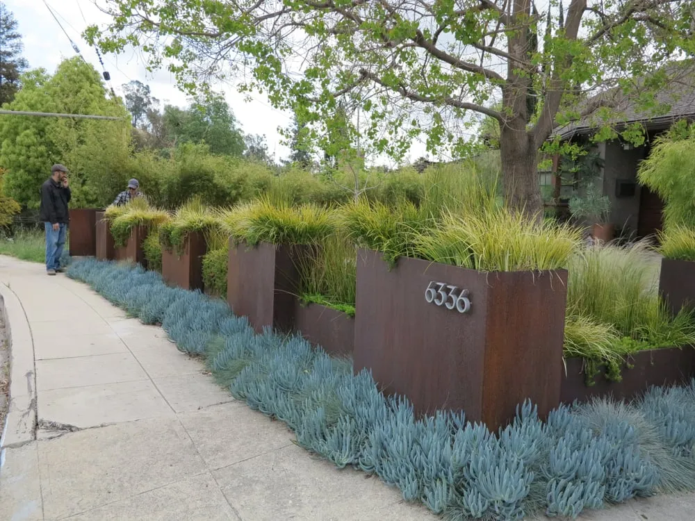 Reliable landscape design experts serving Pasadena, CA - La Loma Development Company