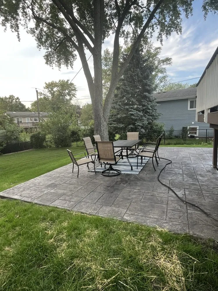 Expert residential landscaping near you in Downers Grove, IL by La Mantia Enterprises