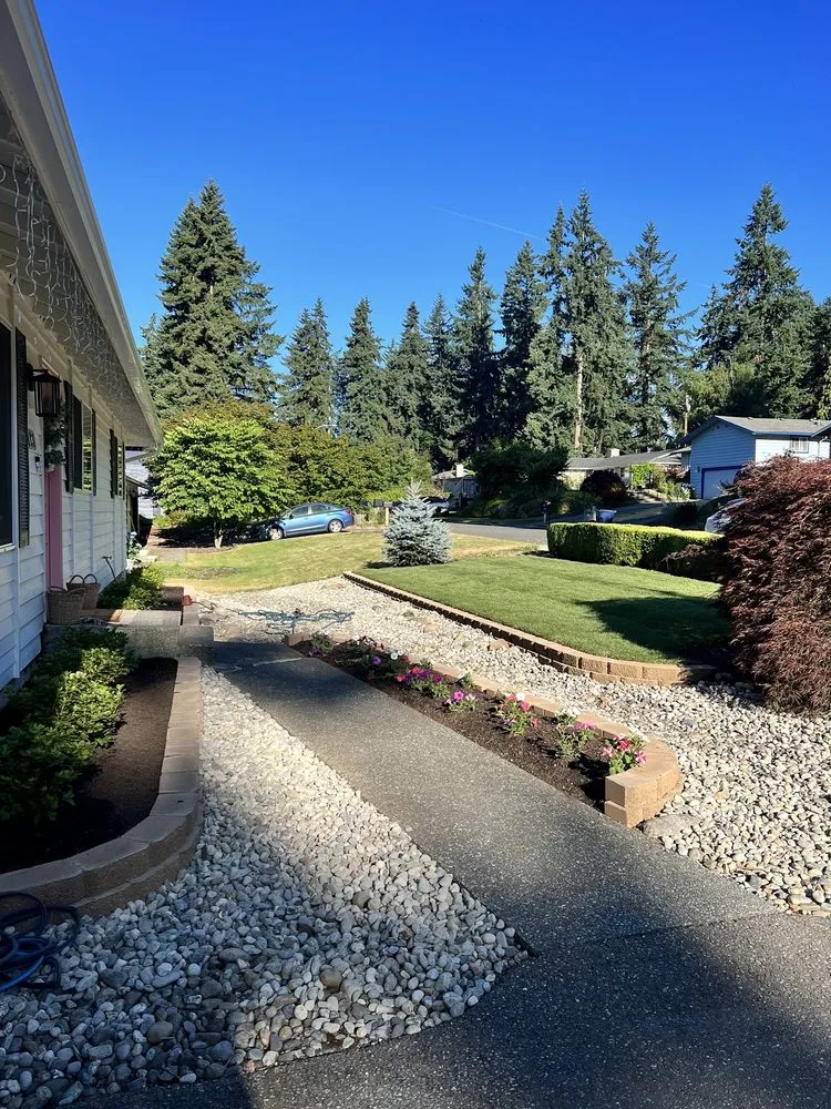 Professional garden landscaping for beautiful yards across Marysville, WA - La Mora Landscaping