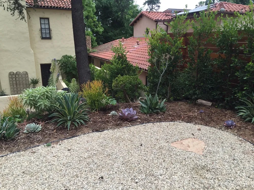 Local lawn mowing service in Los Angeles, CA - La Nina Landscape