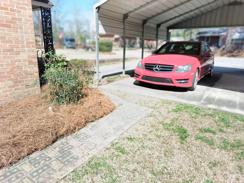 Top-rated lawn mowing service for residential properties across Columbia, SC - La Phil's Landscape