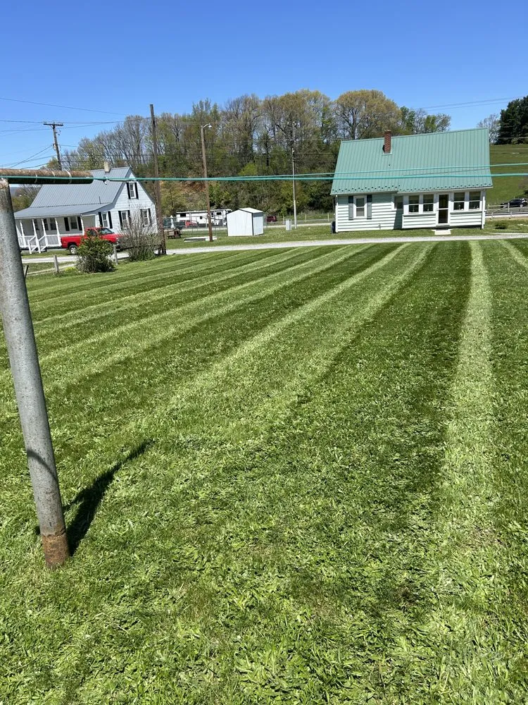 Affordable landscaping services experts serving Ivanhoe, VA - La Property Maintenance