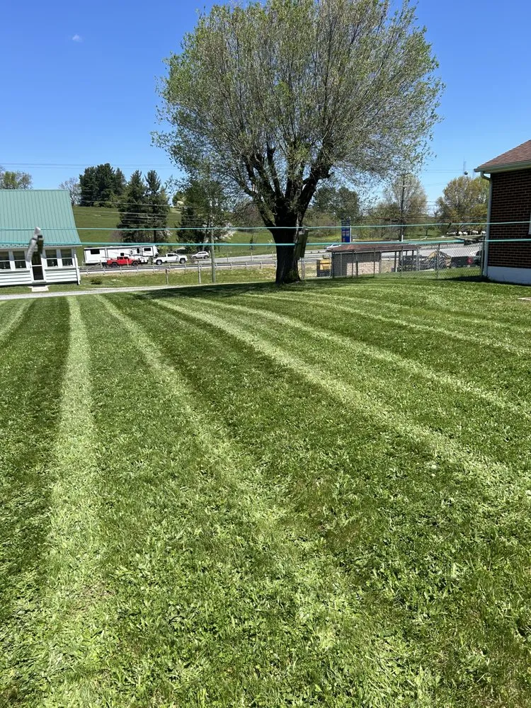 Custom lawn care service in Ivanhoe, VA by La Property Maintenance