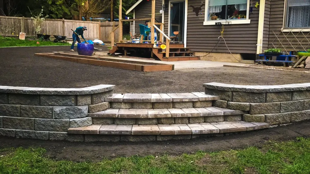 Expert yard cleanup service in Federal Way, WA - La Raza Landscaping