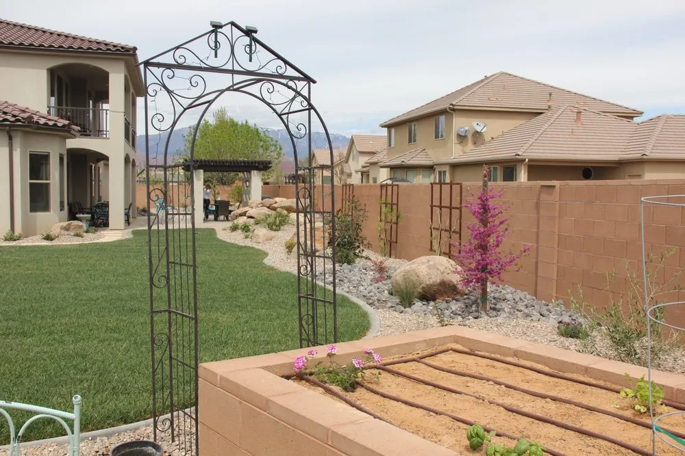 Affordable landscaping services for homes across St George, UT - La Roca Landscaping