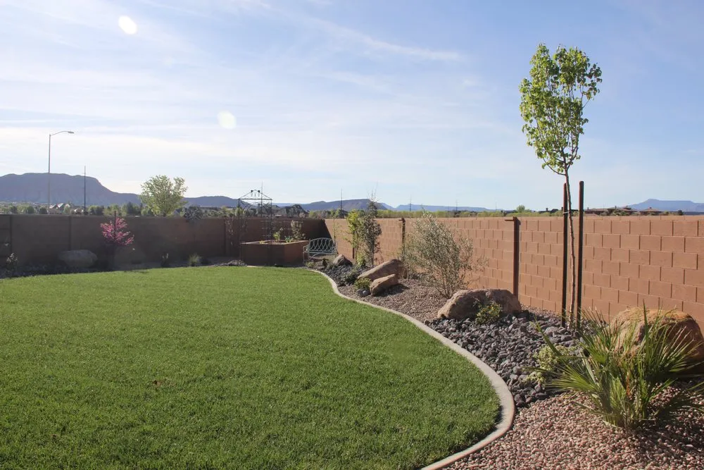 Professional lawn care service in St George, UT - La Roca Landscaping