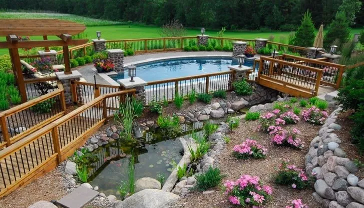 Top-rated garden landscaping experts serving Cedarburg, WI - La Rosa Landscape Company