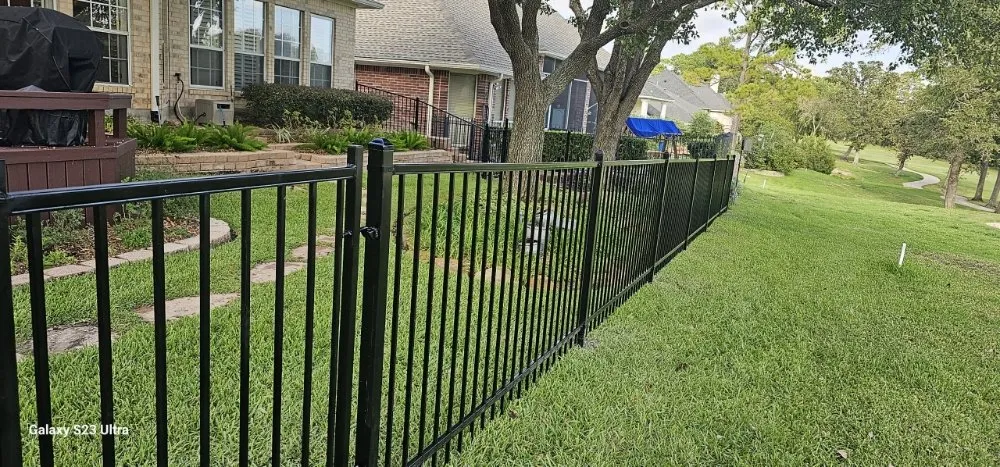 Local landscape design in Conroe, TX - La Rose lawn & Landscaping