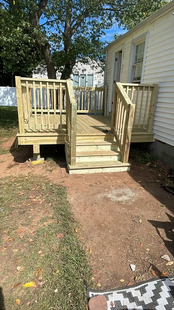 Custom yard maintenance in Waterbury, CT by LA Scapes