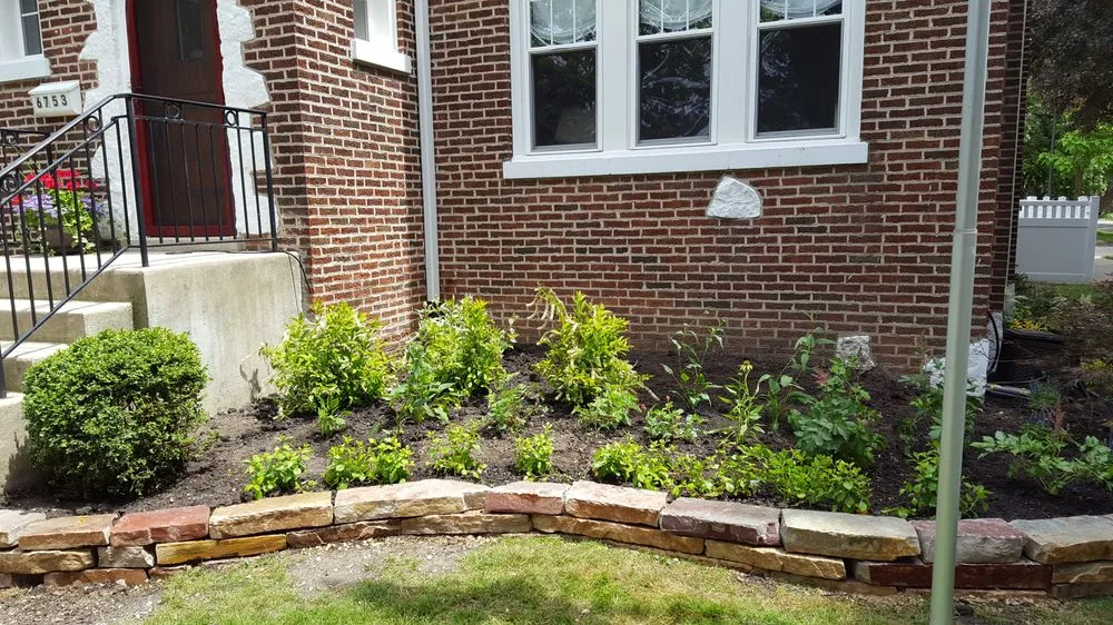 Trusted yard cleanup service with custom design in Chicago, IL by LA Services