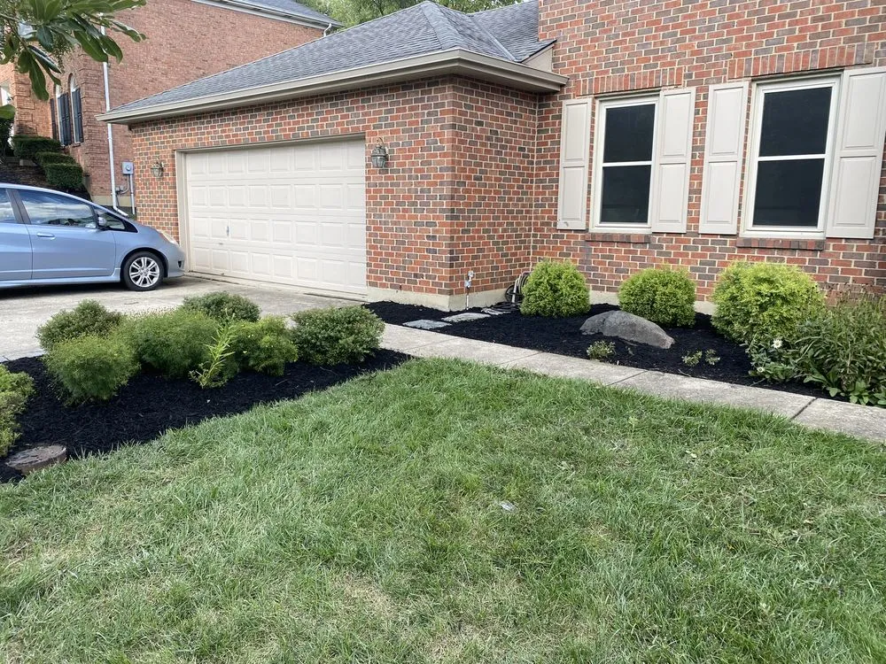 Affordable yard maintenance experts serving Hamilton, OH - LA Services