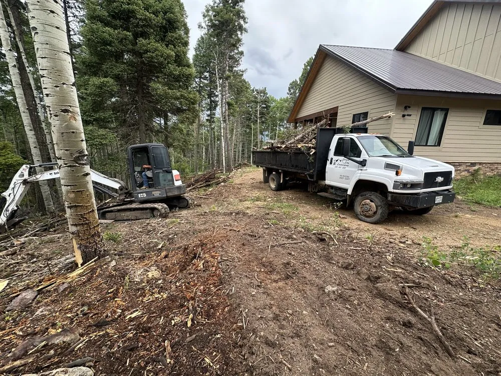 Top-rated yard maintenance in El Prado, NM by L&A Superior Grounds