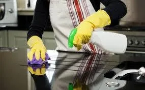 Reliable lawn mowing service in Riverdale Park, MD by La Torre Multiservices