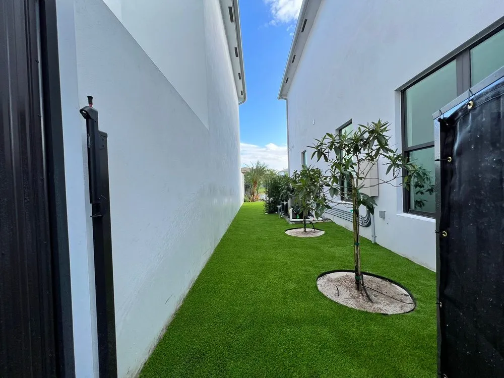 Local yard maintenance in Boynton Beach, FL - LA Turf & Paver