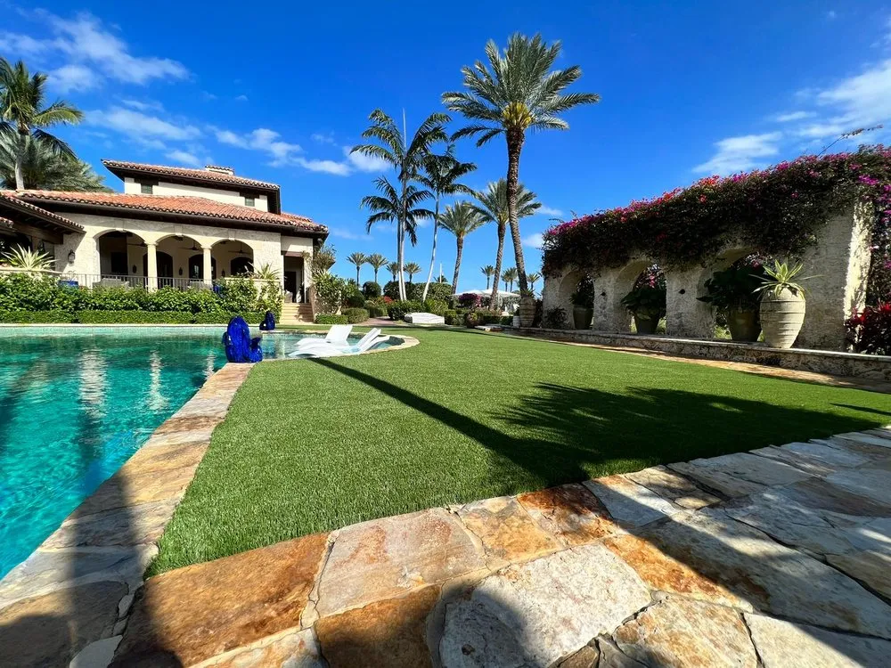 Custom landscaping services in Boynton Beach, FL by LA Turf & Paver