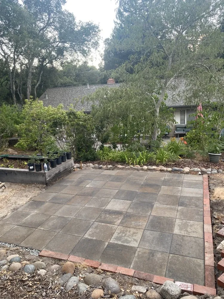 Expert lawn care service near you across Watsonville, CA - La Villita Landscaping