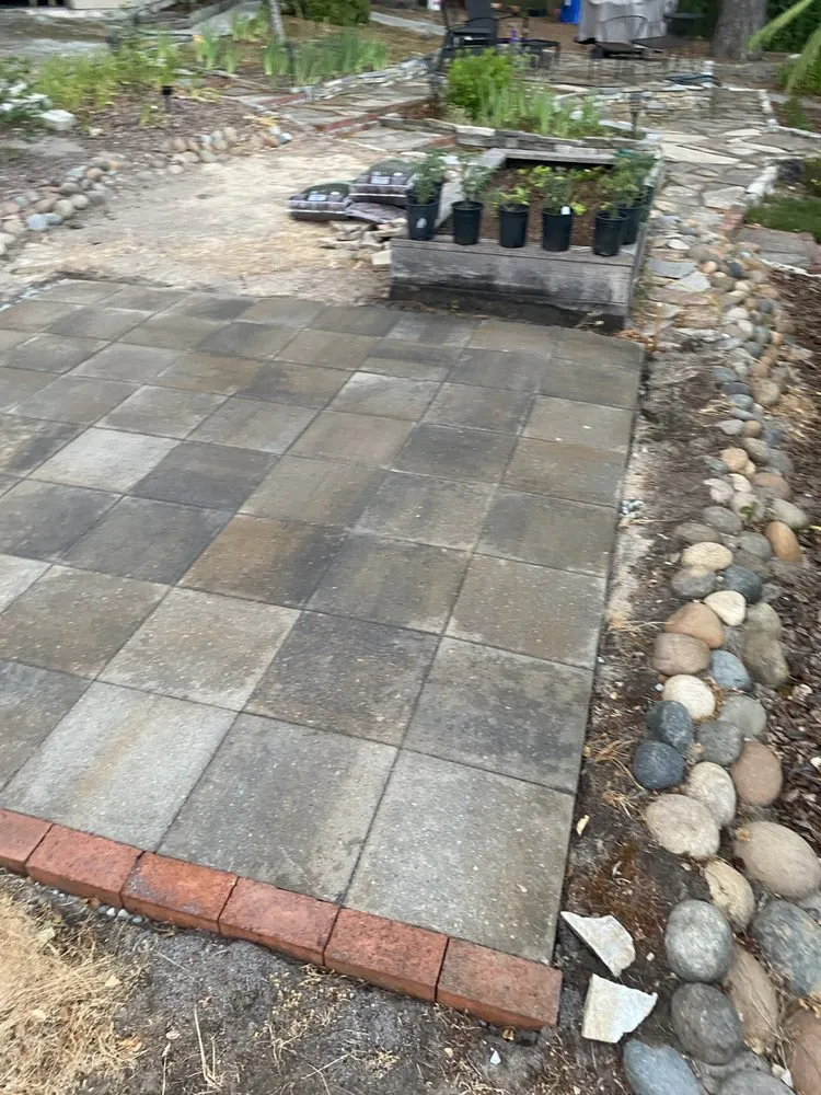 Reliable residential landscaping experts serving Watsonville, CA - La Villita Landscaping