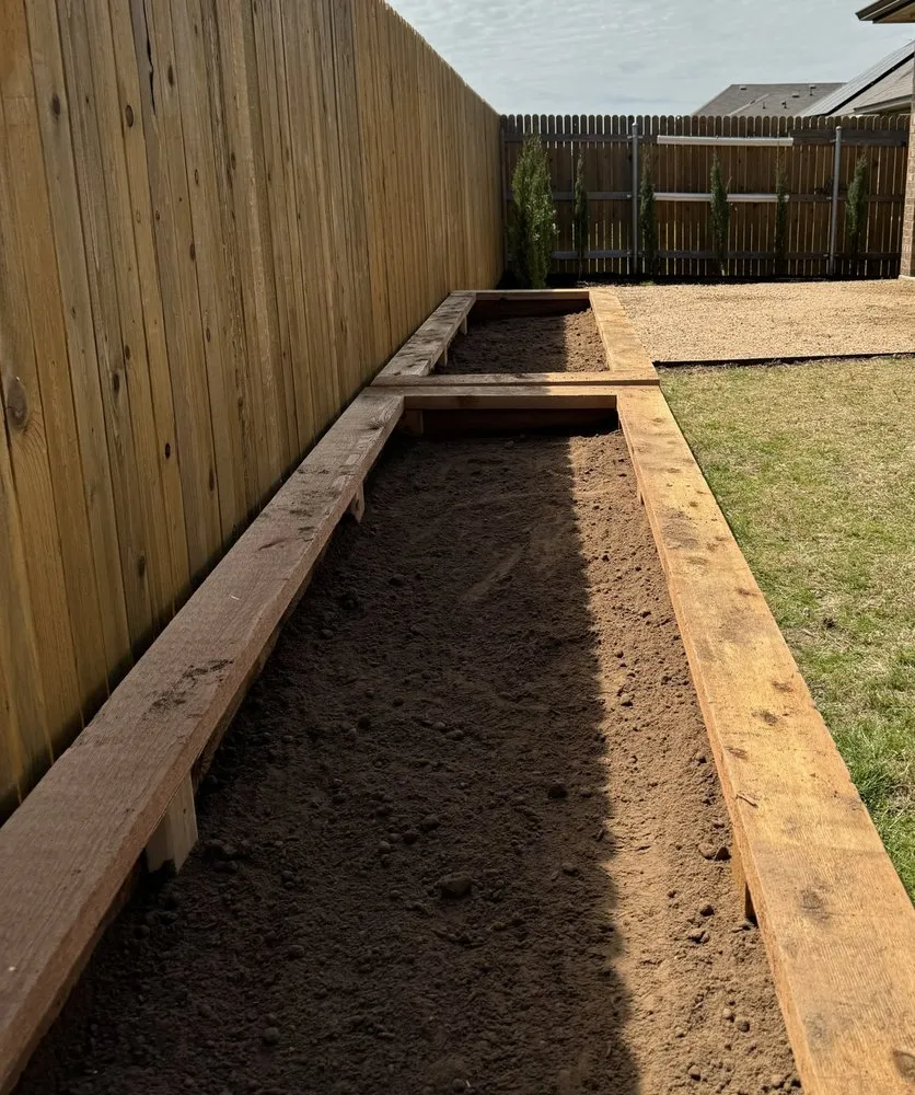 Custom lawn mowing service experts serving Georgetown, TX - Labay Landscaping