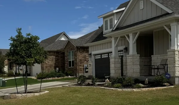 Labay Landscaping Logo