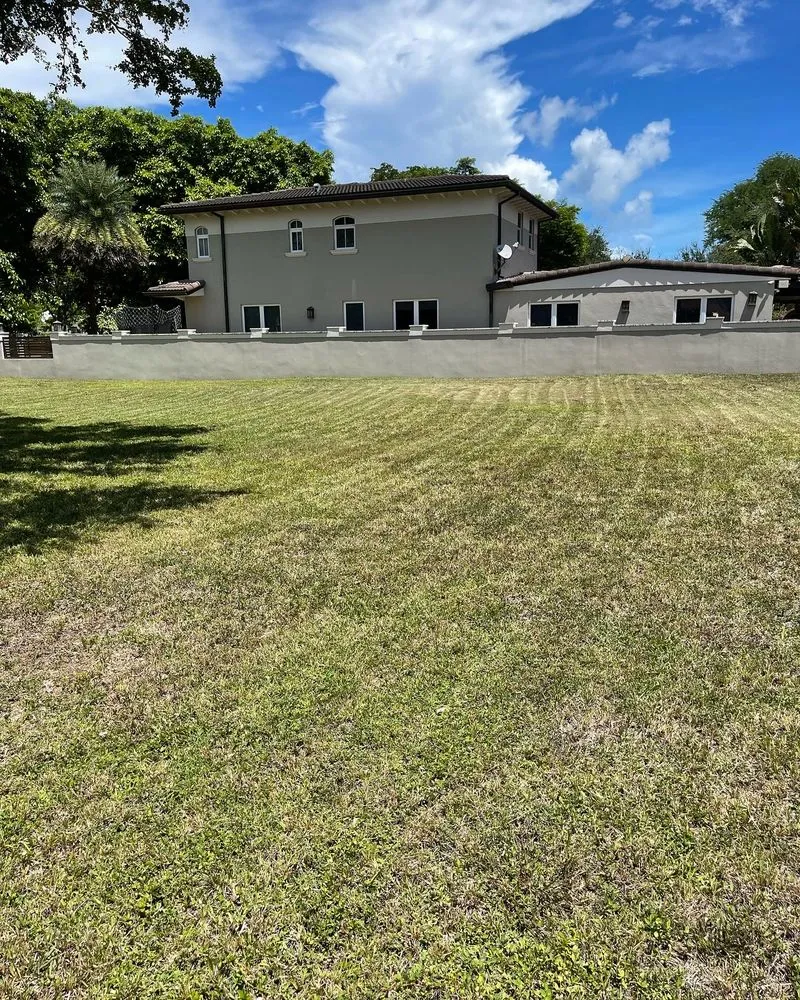 Expert residential landscaping in North Miami Beach, FL - Labelle Kreyol Landscaping