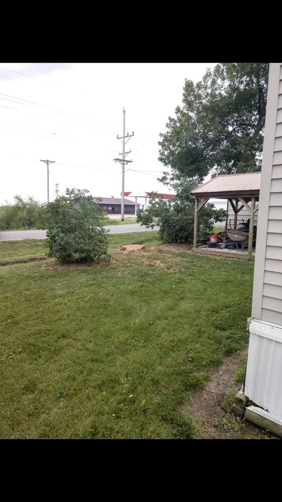 Reliable landscape installation experts serving Pleasant Hill, MO - Labor-Less