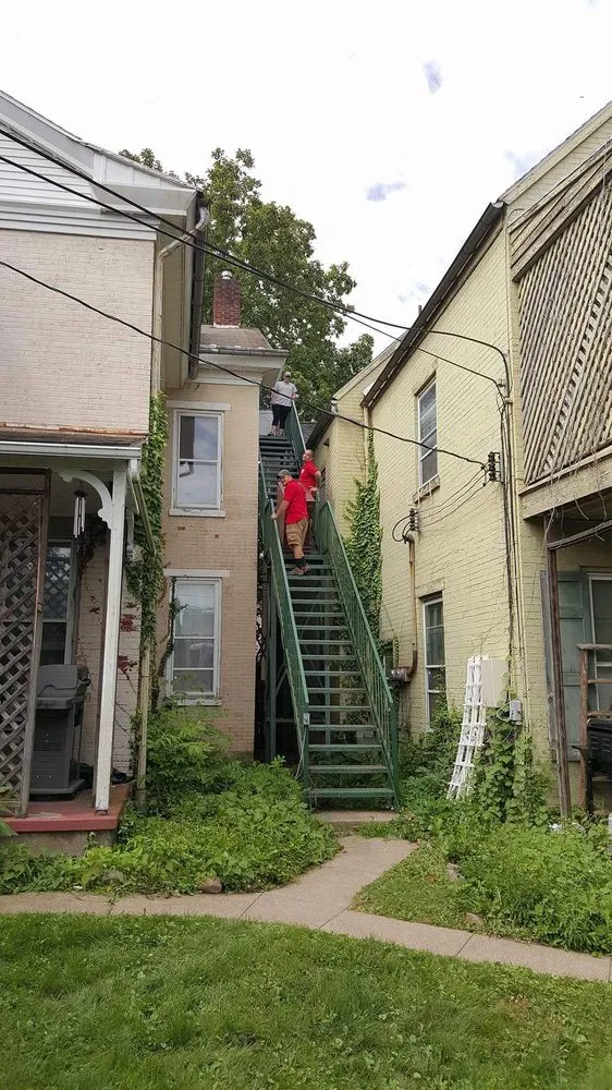 Local lawn mowing service in Montgomery, PA - Labor Muscles