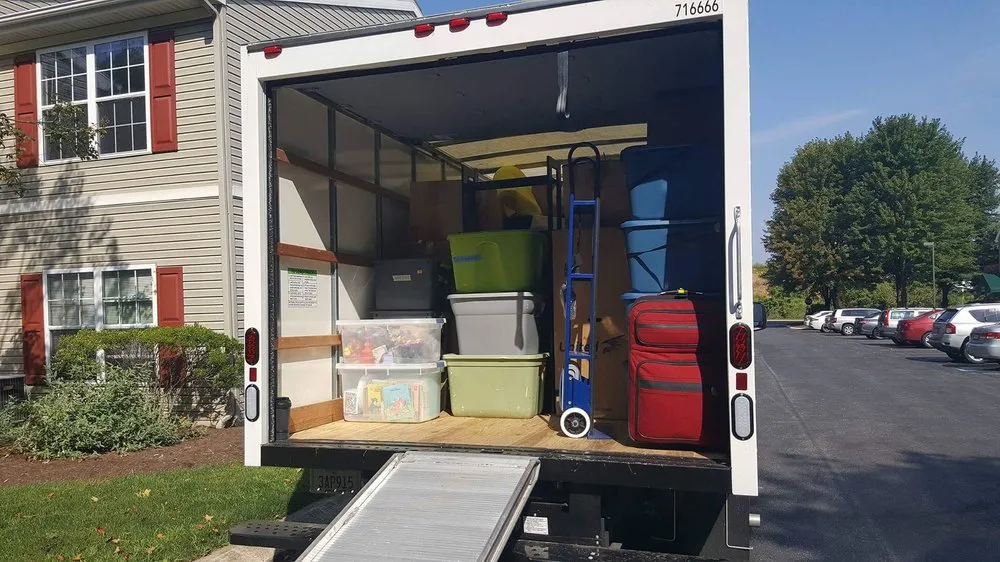 Trusted yard cleanup service experts serving Montgomery, PA - Labor Muscles