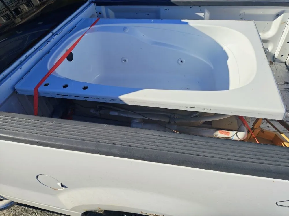 Professional yard cleanup service in Kansas City, MO by Labor Ready Services