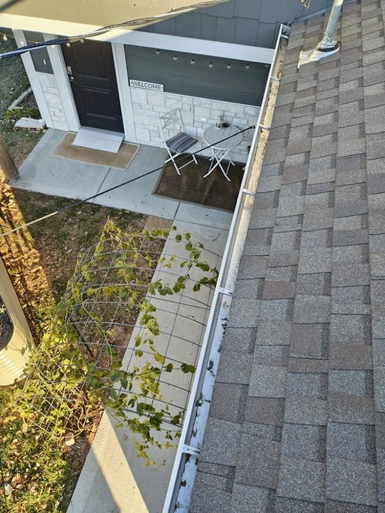 Expert lawn care service near you in Kansas City, MO by Labor Ready Services