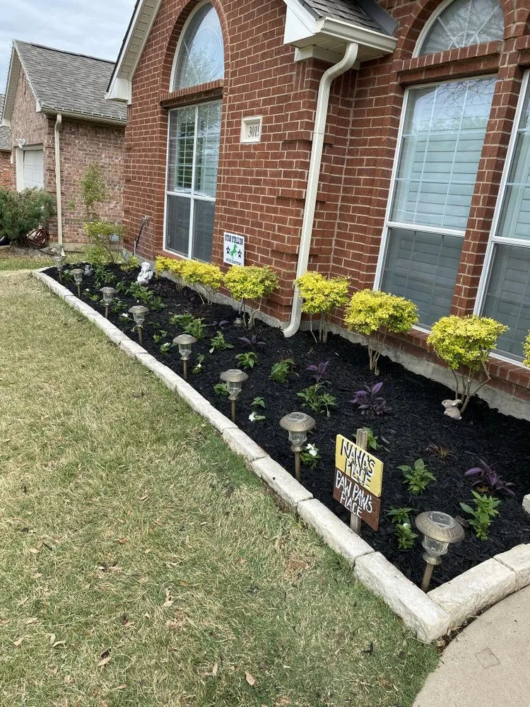 Expert garden landscaping experts serving Richardson, TX - Labradas Landscape