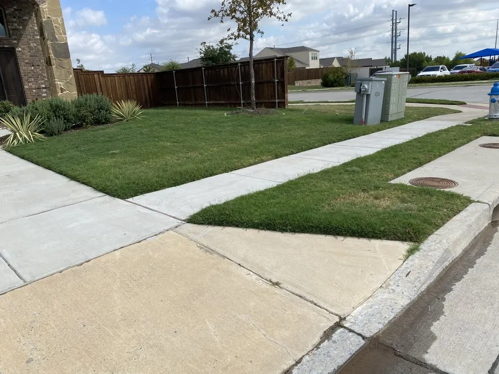 Expert residential landscaping with custom design in Richardson, TX by Labradas Landscape