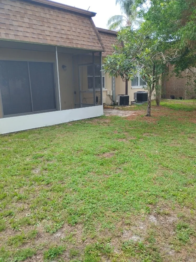 Affordable landscape design experts serving Largo, FL - Labrador Lawn Care and Mulch
