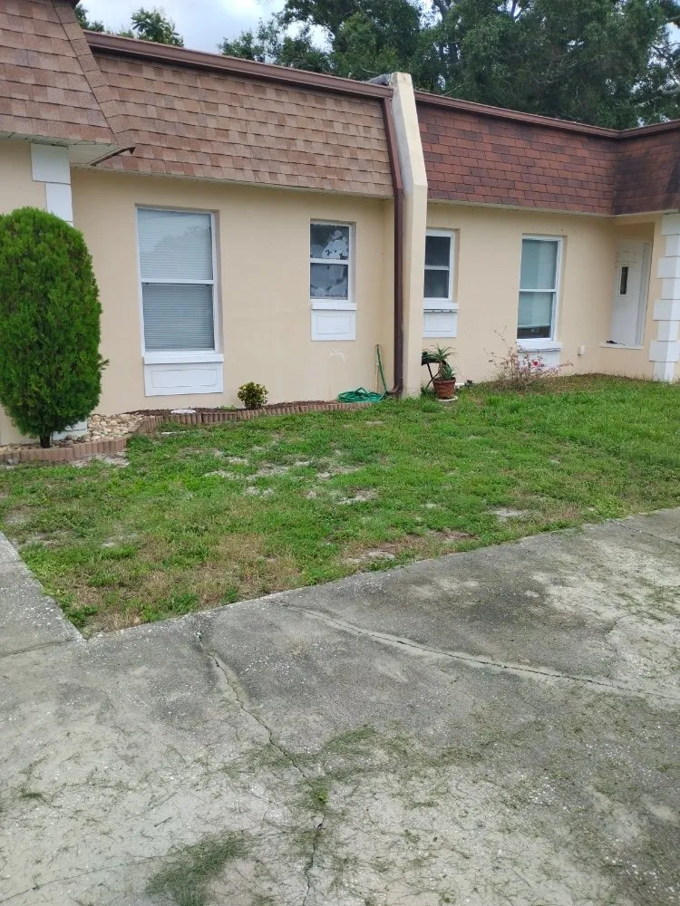 Top-rated garden landscaping for homes in Largo, FL by Labrador Lawn Care and Mulch