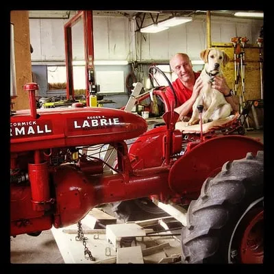 Labrie Associates Logo