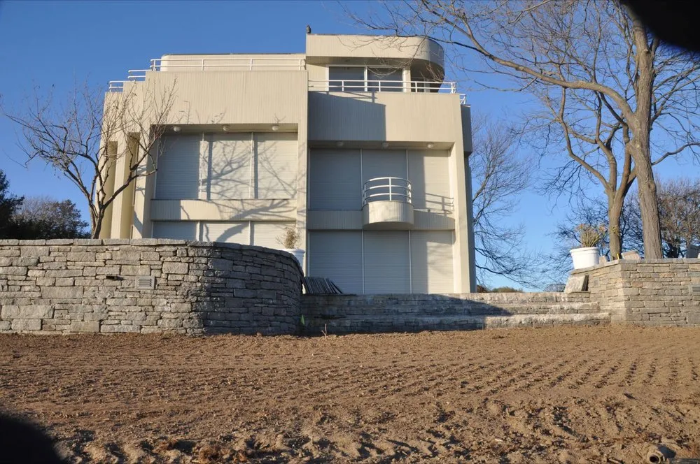 Custom lawn mowing service in Westbrook, CT - Labriola Landscaping