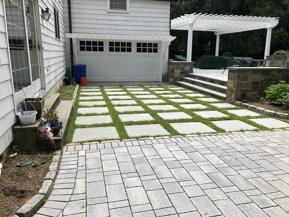 Expert residential landscaping in White Plains, NY by Labriola Landscaping