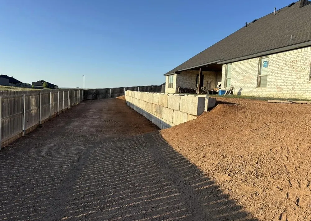 Custom lawn mowing service in Amarillo, TX - Lace Construction