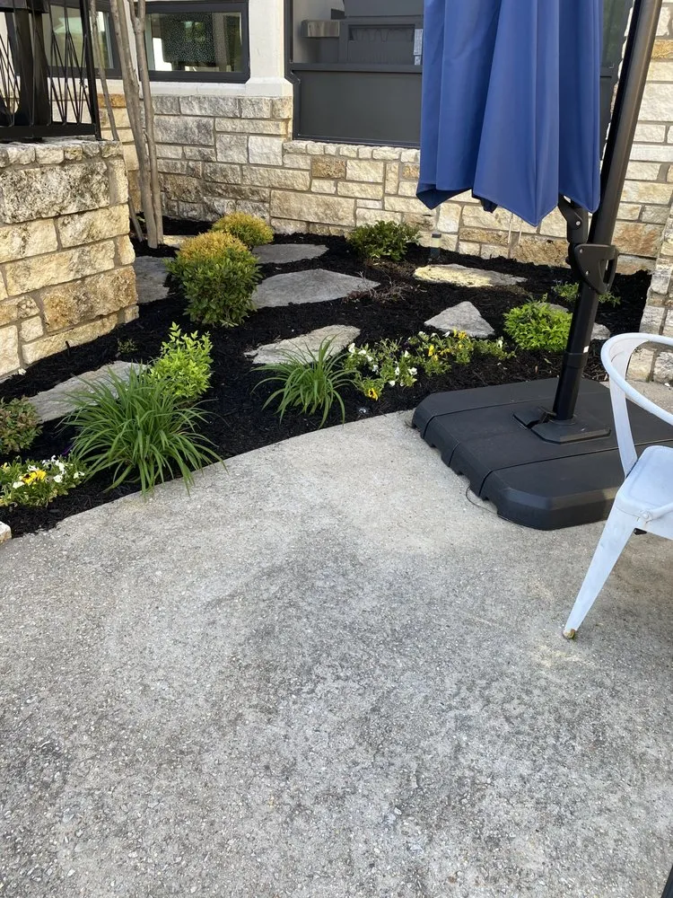 Trusted lawn mowing service experts serving Paragould, AR - Lacey Lawn and Construction