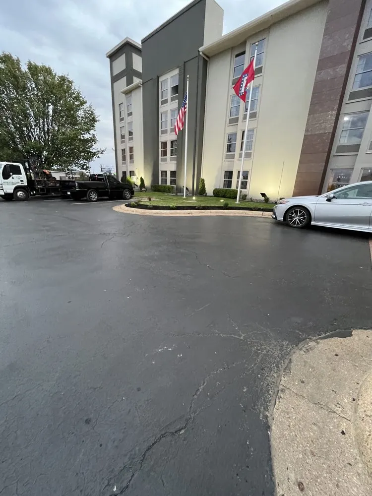 Affordable yard maintenance for beautiful yards across Paragould, AR - Lacey Lawn and Construction