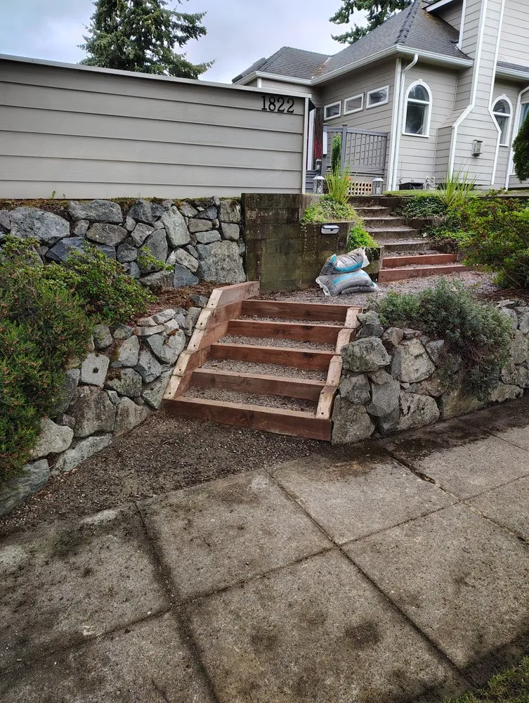 Expert lawn mowing service near you across Tacoma, WA - Lacey's Landscaping