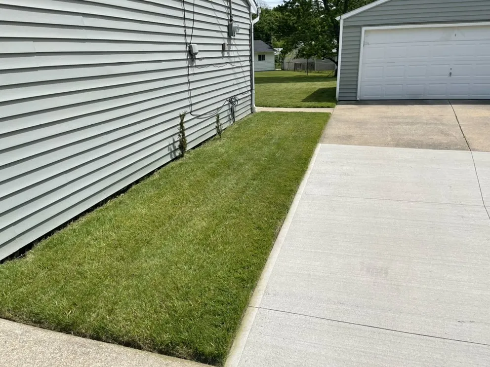 Custom residential landscaping in Mayfield, OH - Lackeys Incredible Landscaping